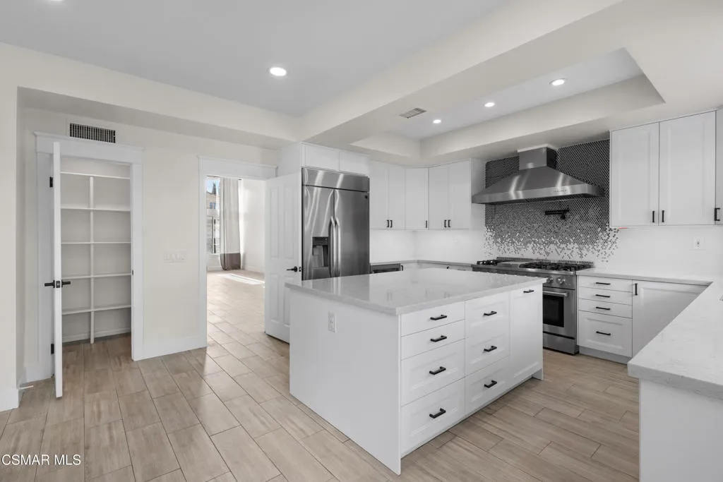 1721 Blossom Court, Thousand Oaks, California 91320 home-pic-13