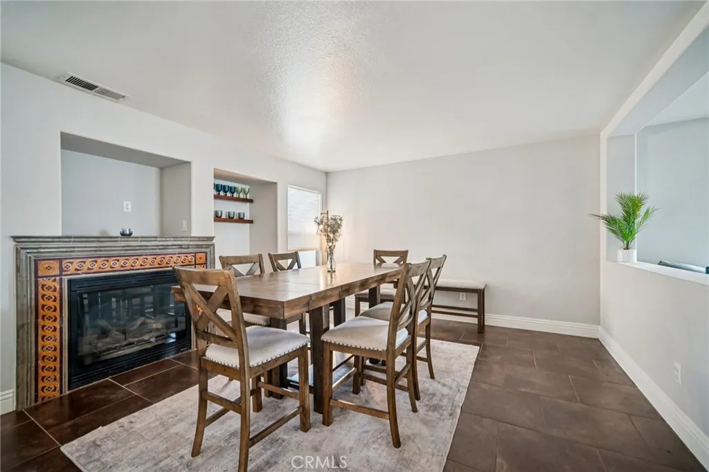 45614 Barham, Lancaster, California 93534 home-pic-6