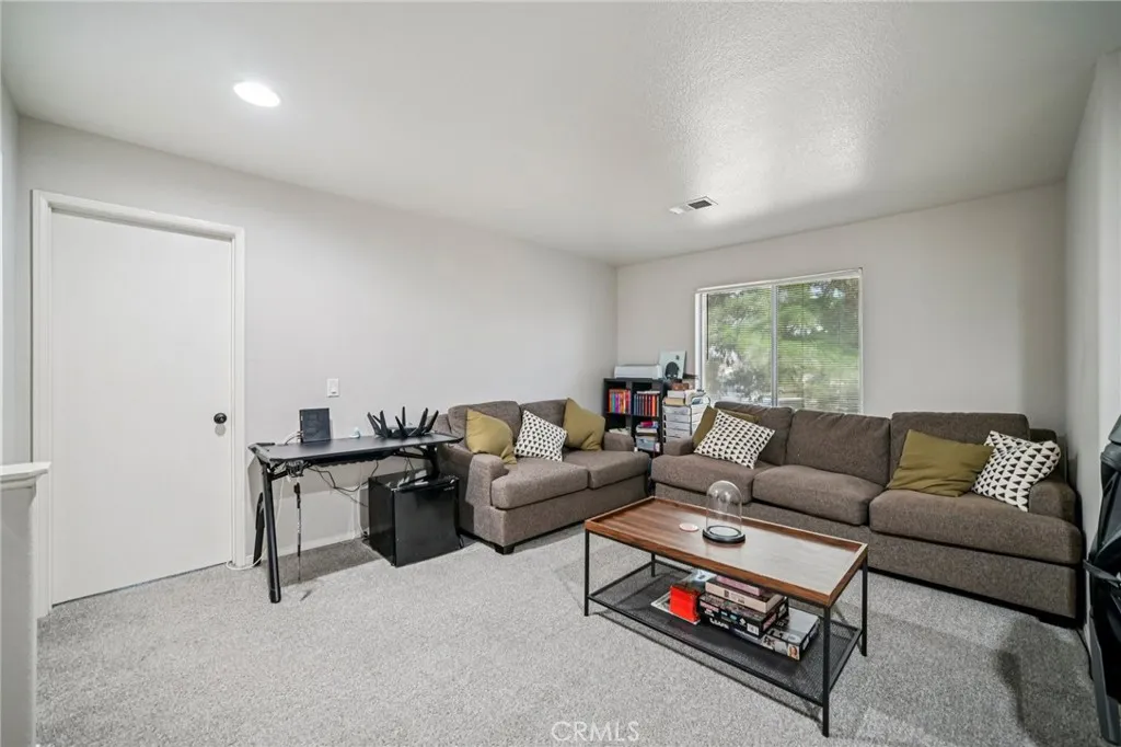 45614 Barham, Lancaster, California 93534 home-pic-13