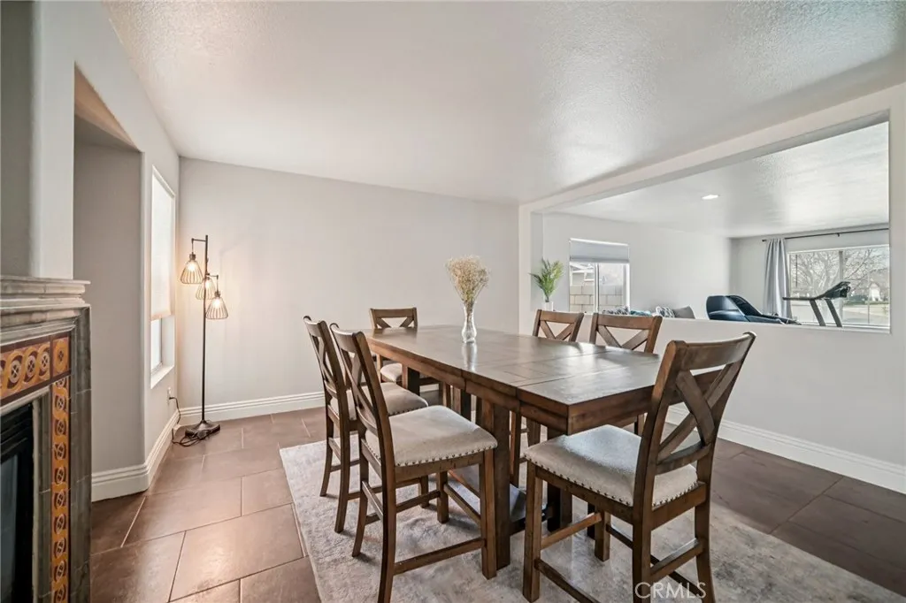 45614 Barham, Lancaster, California 93534 home-pic-7
