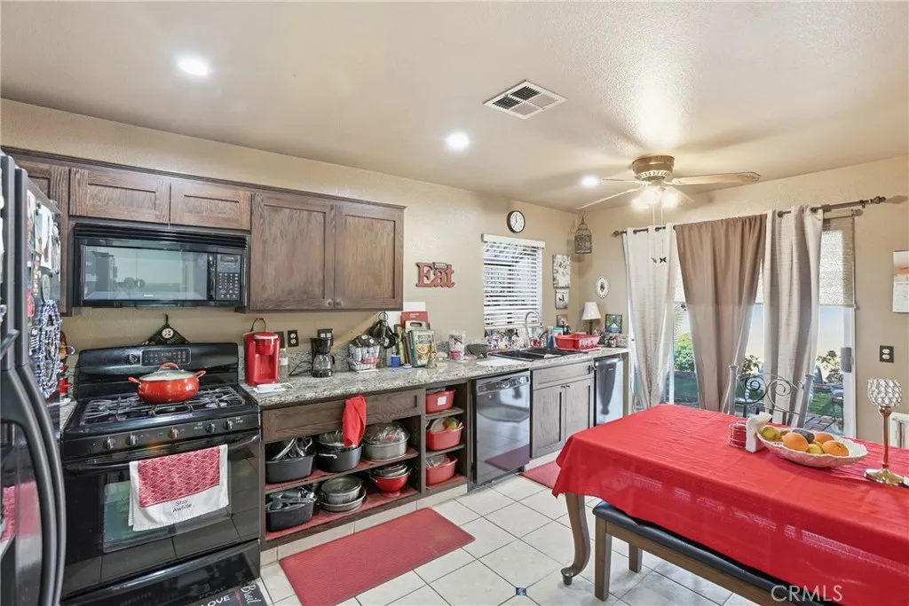 2330 Juneberry, Hemet, California 92545 home-pic-11