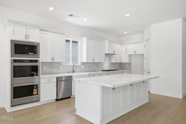 18-web-or-mls-13644-velma-pearl