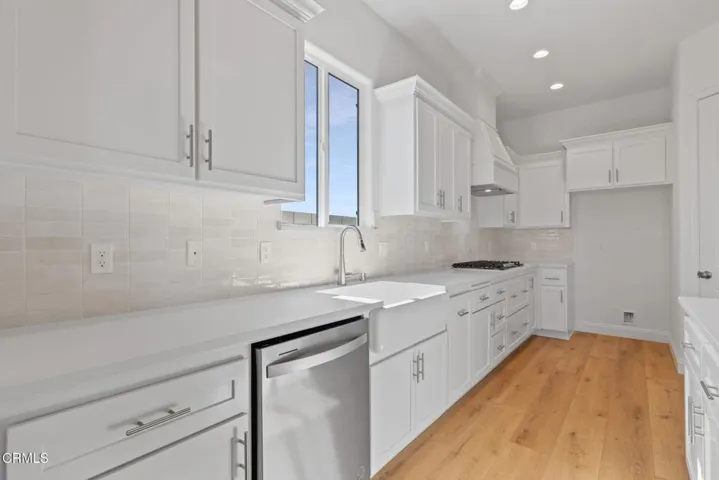 23-web-or-mls-8814-roverton-ct