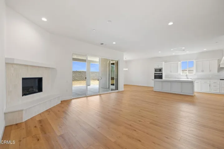 16-web-or-mls-8814-roverton-ct