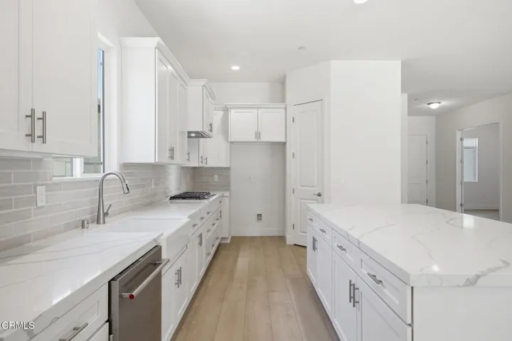 21-web-or-mls-13644-velma-pearl