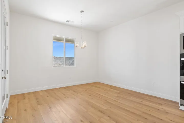 17-web-or-mls-8814-roverton-ct