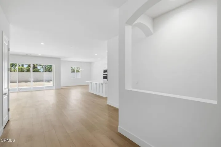 9-web-or-mls-13644-velma-pearl
