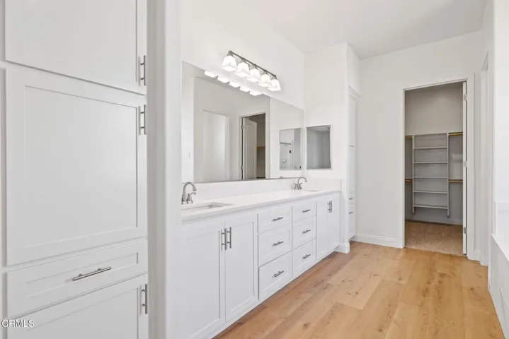 30-web-or-mls-8814-roverton-ct