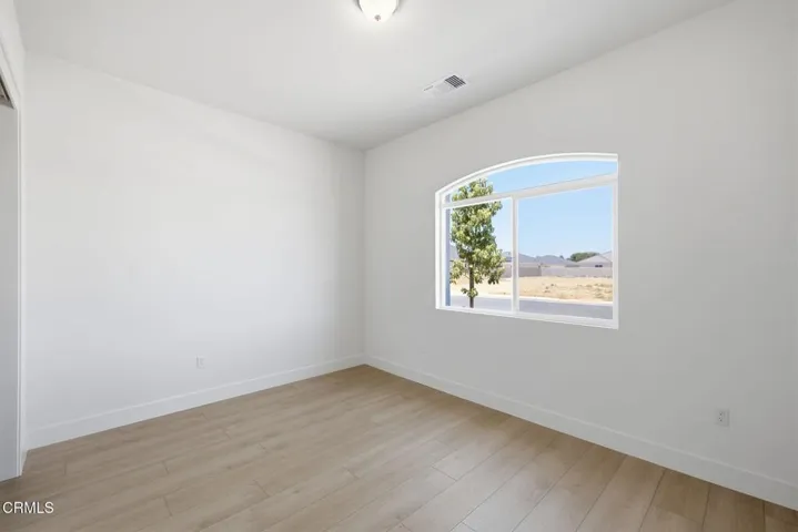 39-web-or-mls-13644-velma-pearl