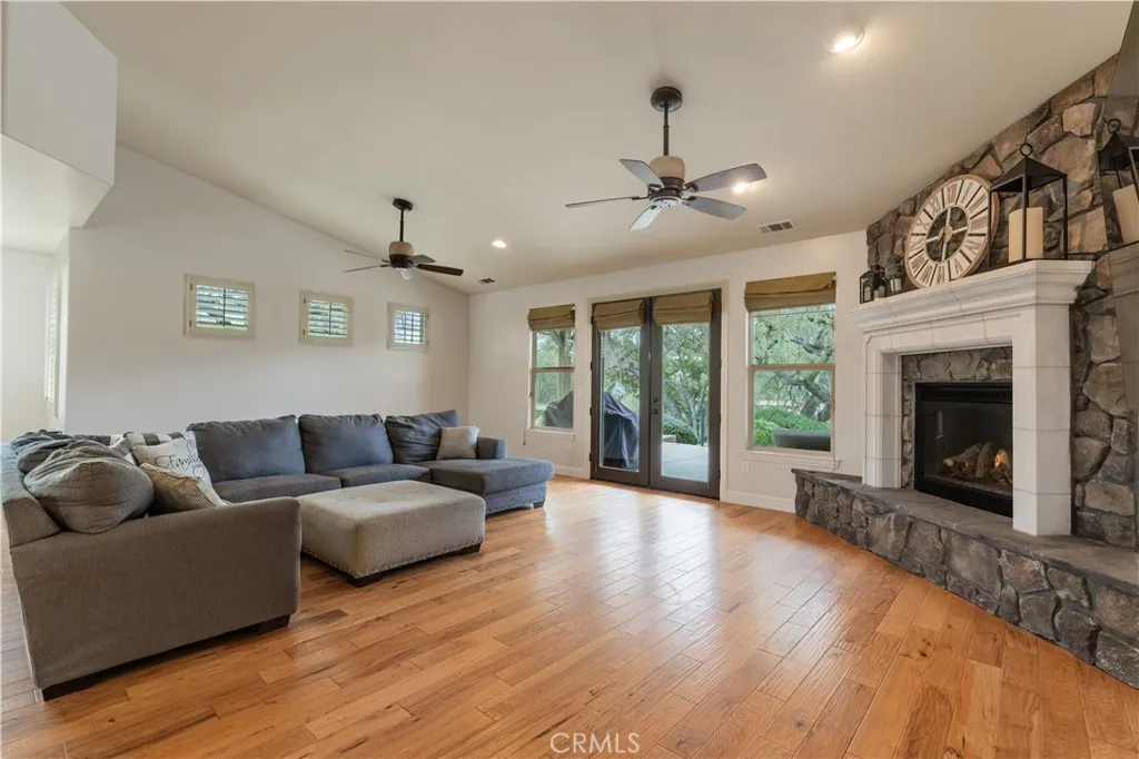 3645 Delaney Place, Paso Robles, California 93446 home-pic-7