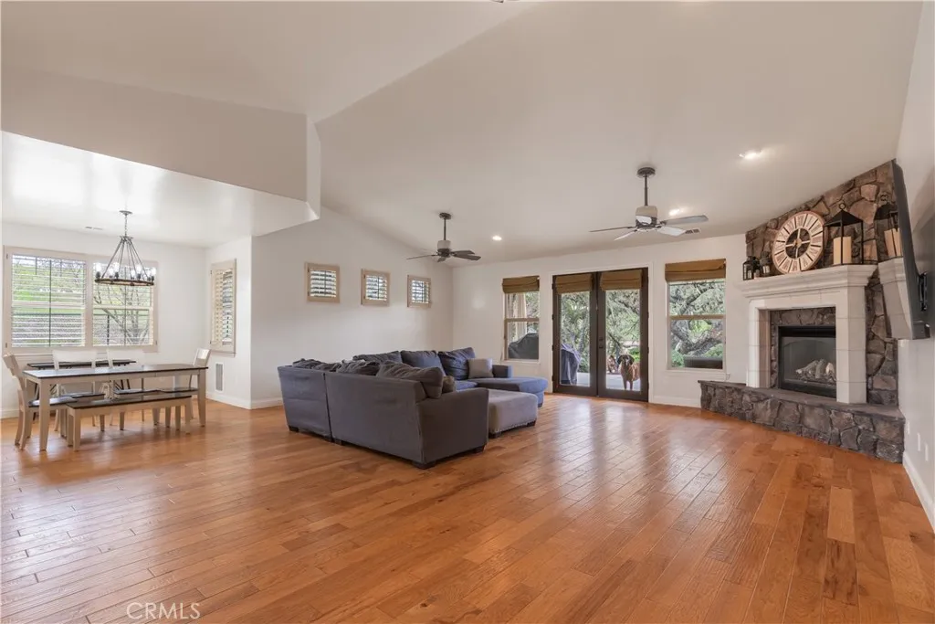 3645 Delaney Place, Paso Robles, California 93446 home-pic-6