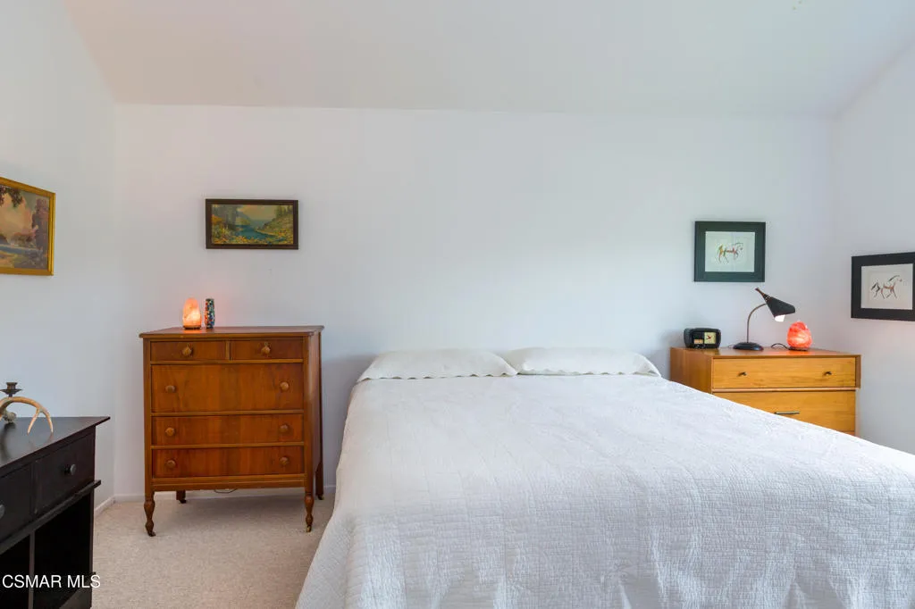 6605 Oak Forest Drive, Oak Park, California 91377 home-pic-18