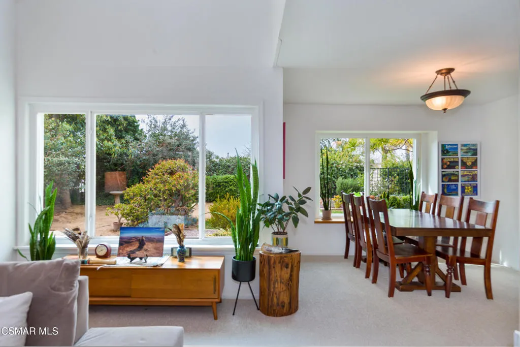 6605 Oak Forest Drive, Oak Park, California 91377 home-pic-8