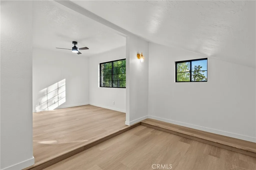 28092 Croco, Canyon Country, California 91387 home-pic-30