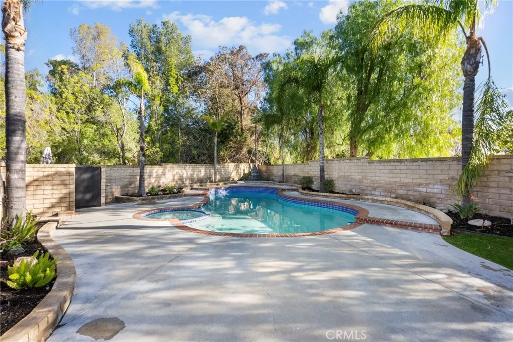 28092 Croco, Canyon Country, California 91387 home-pic-31