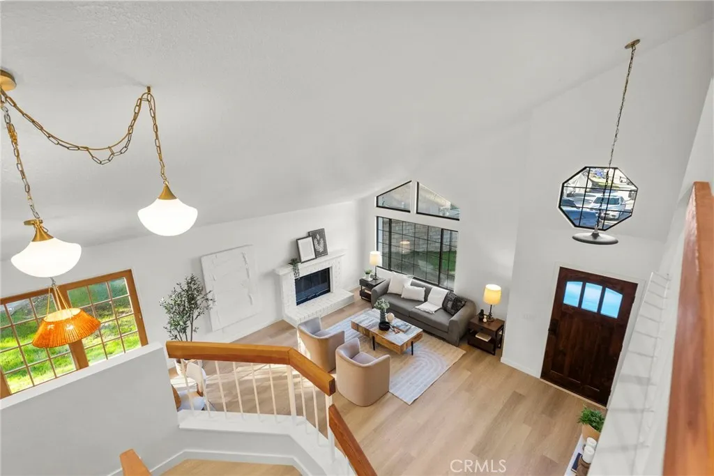 28092 Croco, Canyon Country, California 91387 home-pic-19