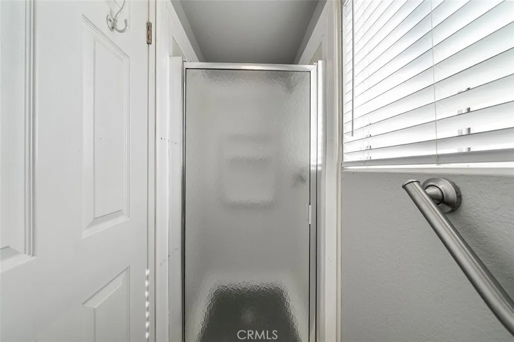 15660 Laguna, Lake Elsinore, California 92530 home-pic-39