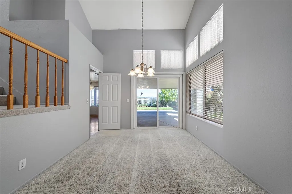 15660 Laguna, Lake Elsinore, California 92530 home-pic-12