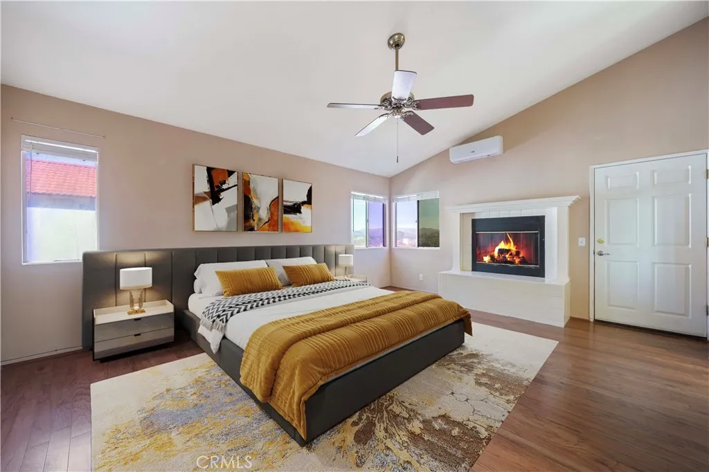 15660 Laguna, Lake Elsinore, California 92530 home-pic-35