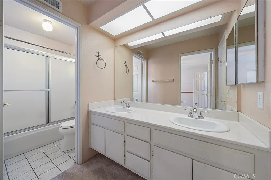 15660 Laguna, Lake Elsinore, California 92530 home-pic-31
