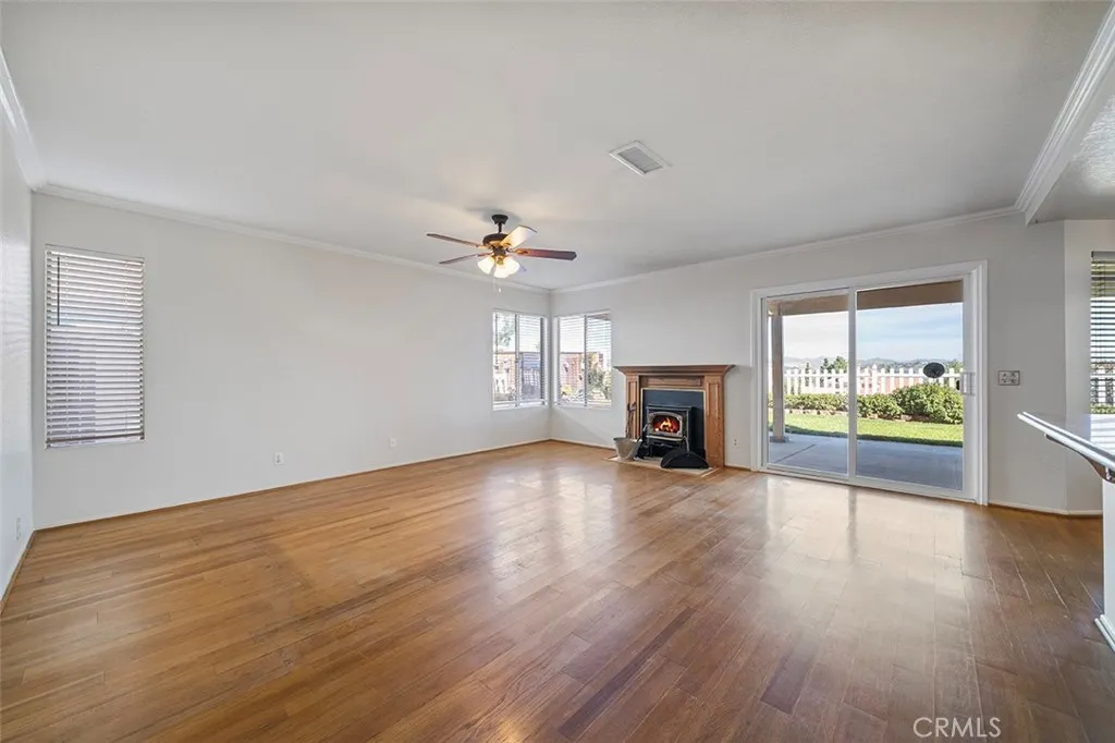 15660 Laguna, Lake Elsinore, California 92530 home-pic-16