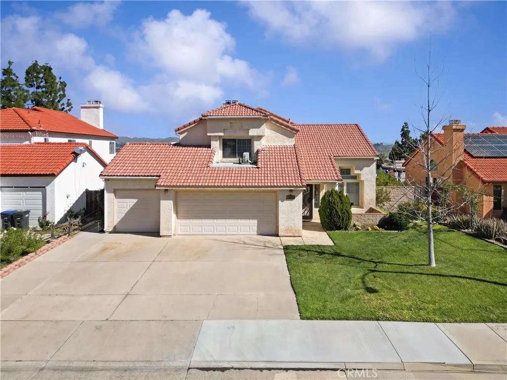 15660 Laguna, Lake Elsinore, California 92530 home-pic-4