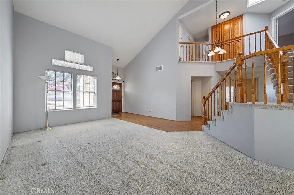 15660 Laguna, Lake Elsinore, California 92530 home-pic-11