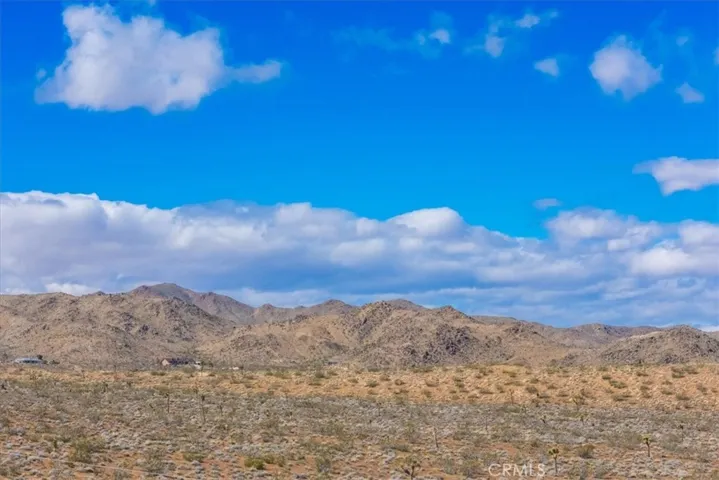 56015 Napa Street, Yucca Valley, California 92284