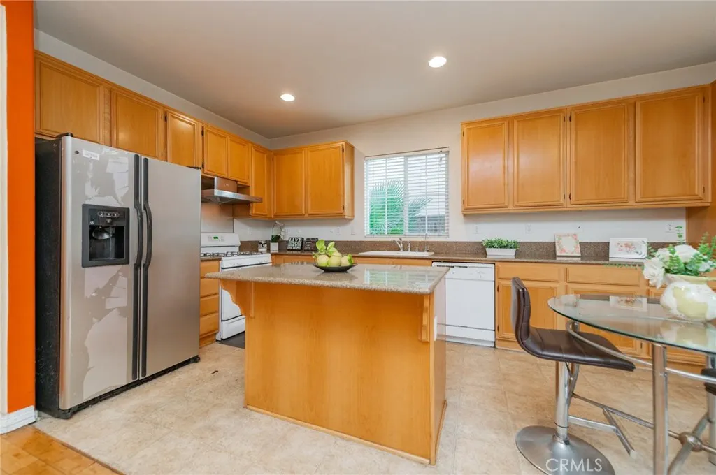1385 Estel, Pomona, California 91768 home-pic-10