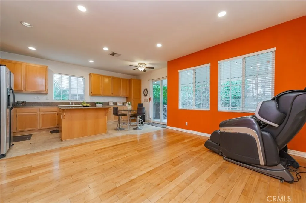 1385 Estel, Pomona, California 91768 home-pic-16