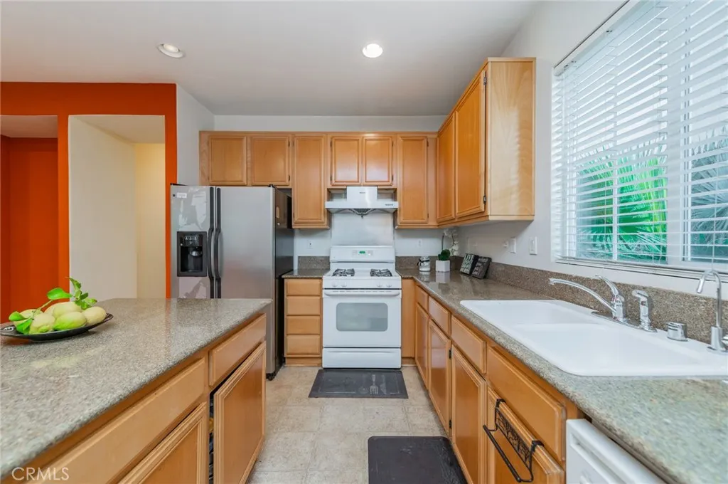 1385 Estel, Pomona, California 91768 home-pic-14