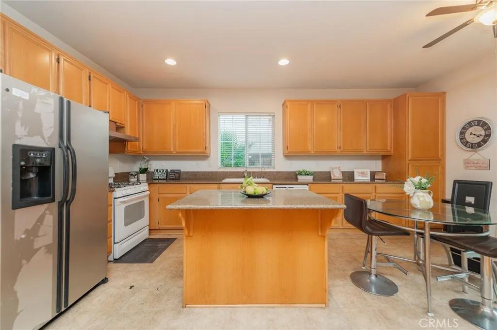 1385 Estel, Pomona, California 91768 home-pic-9