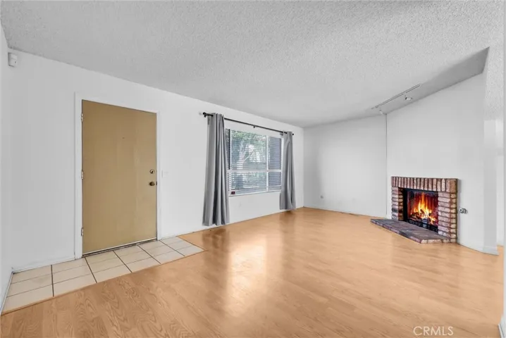 1077 Santo Antonio Drive 15, Colton, California 92324