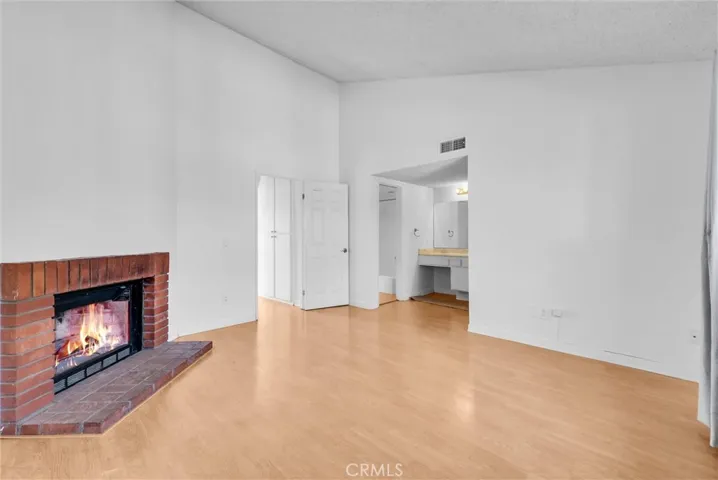 1077 Santo Antonio Drive 15, Colton, California 92324