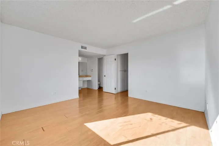 1077 Santo Antonio Drive 15, Colton, California 92324
