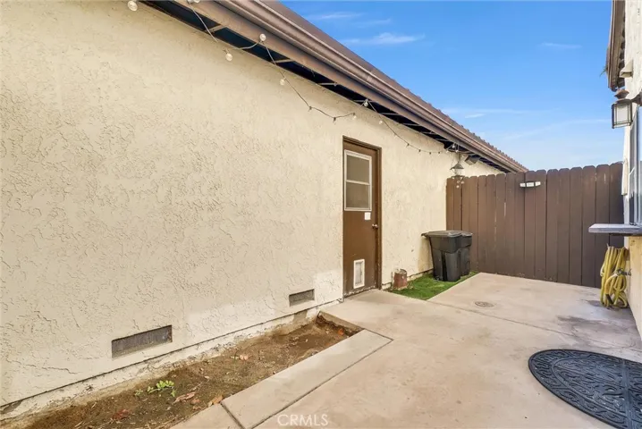 1077 Santo Antonio Drive 15, Colton, California 92324