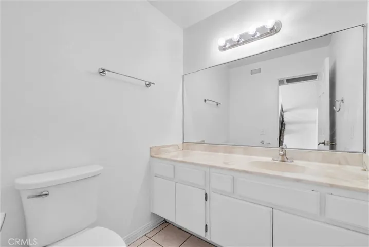 1077 Santo Antonio Drive 15, Colton, California 92324