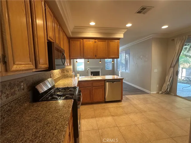 11817 Warwick Hills Court, Yucaipa, California 92399