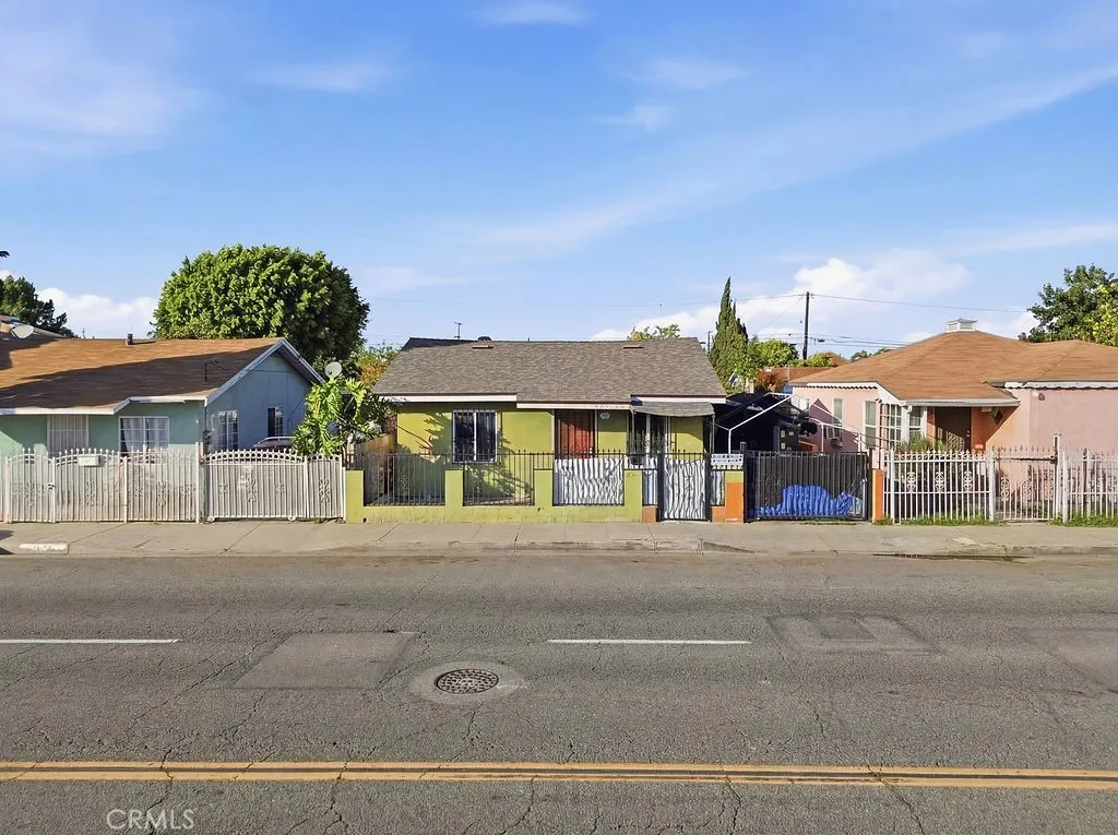 1147 Nadeau Street, Los Angeles, California 90001 home-pic-1