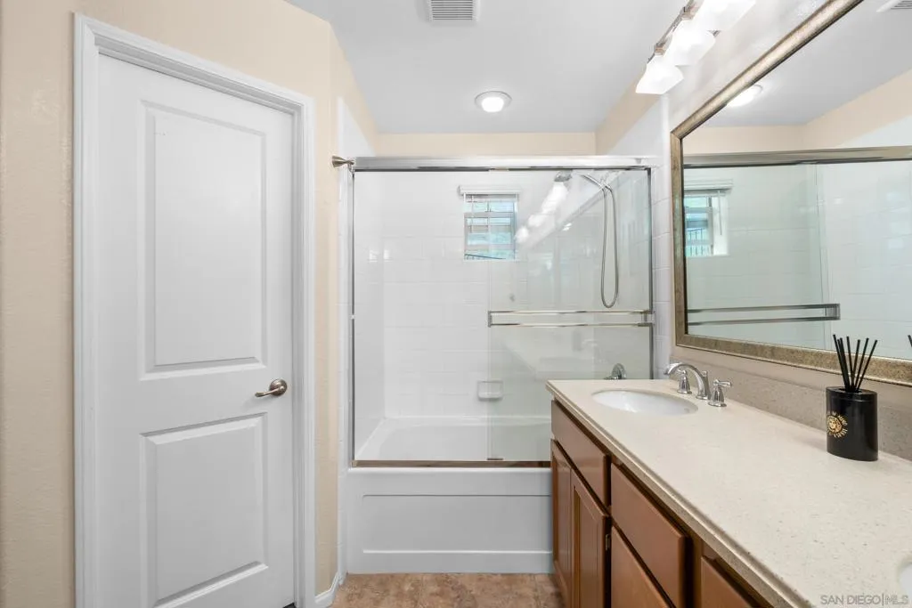 14138 Brent Wilsey Place 3, San Diego, California 92128 home-pic-33