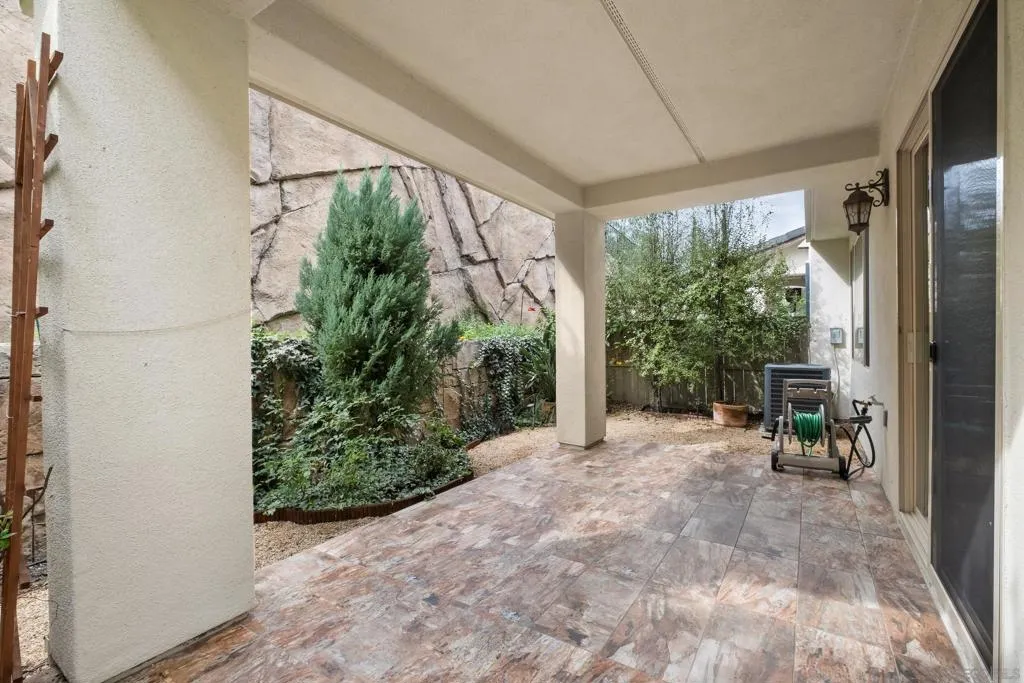 14138 Brent Wilsey Place 3, San Diego, California 92128 home-pic-34