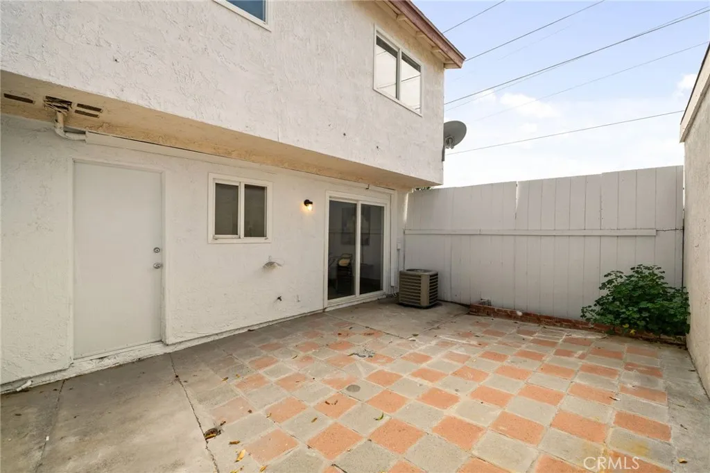 347 N Eucalyptus 24, Rialto, California 92376 home-pic-21
