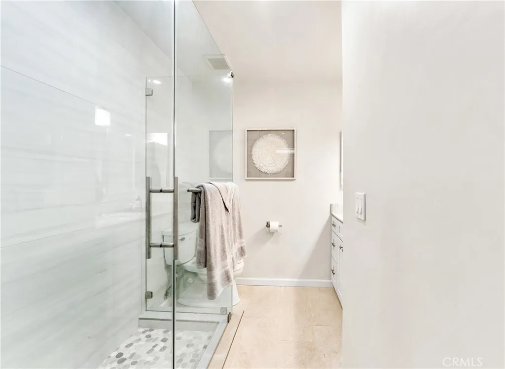 6600 6600 Warner 10, Huntington Beach, California 92647 home-pic-1