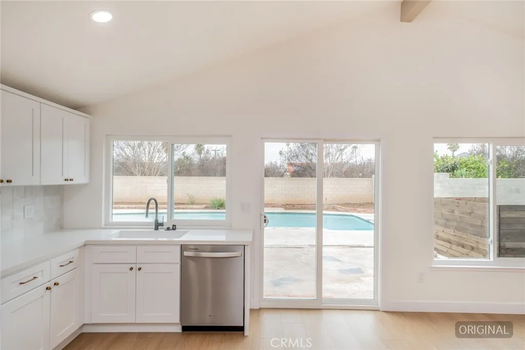 13163 Harlow, Corona, California 92879 home-pic-11