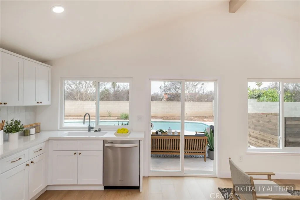 13163 Harlow, Corona, California 92879 home-pic-10