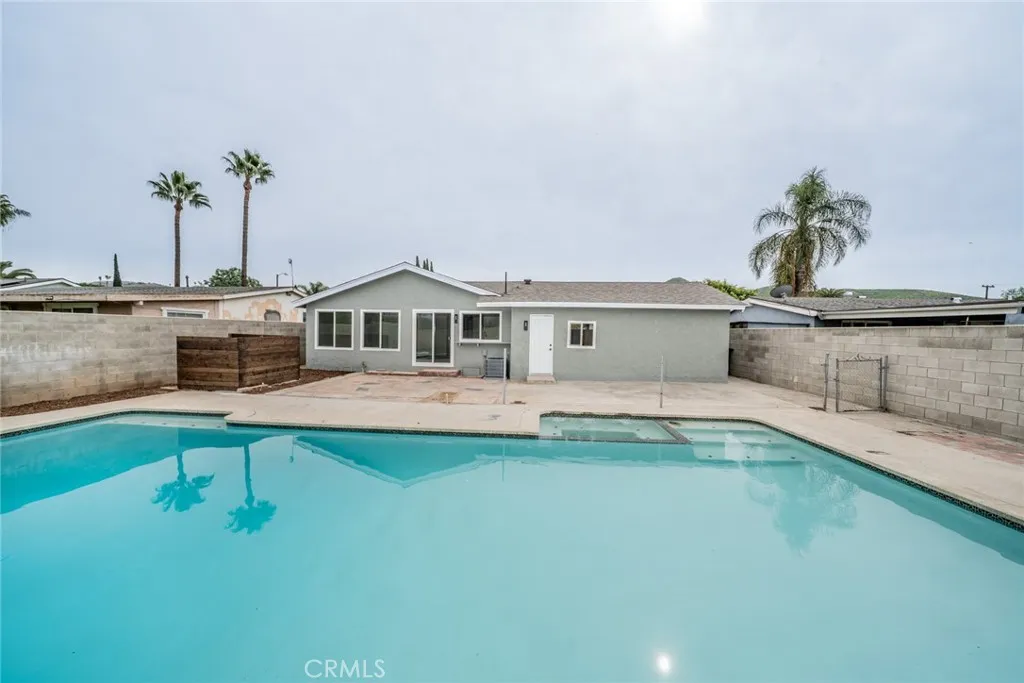 13163 Harlow, Corona, California 92879 home-pic-32