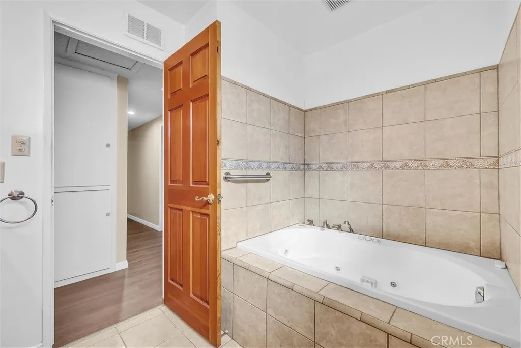 10558 Hester Avenue, Whittier, California 90604 home-pic-22