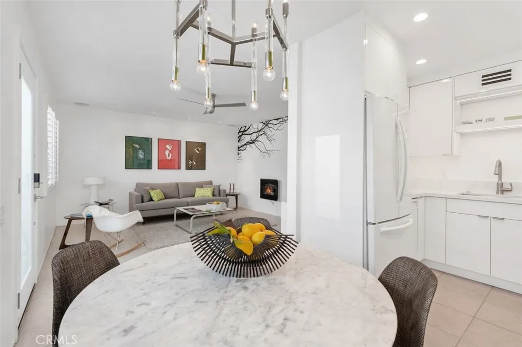 800 E Cottonwood Rd 4, Palm Springs, California 92262 home-pic-27