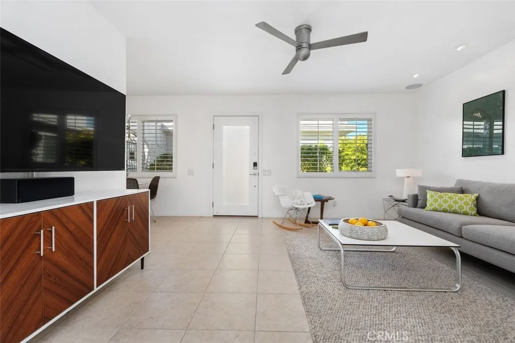 800 E Cottonwood Rd 4, Palm Springs, California 92262 home-pic-23
