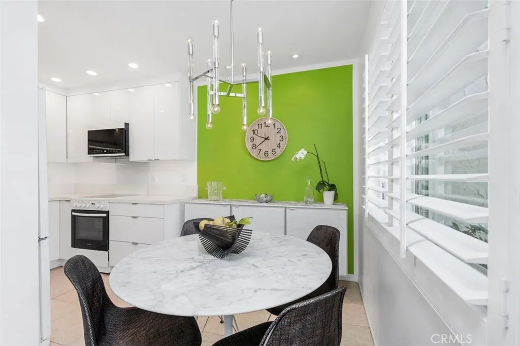 800 E Cottonwood Rd 4, Palm Springs, California 92262 home-pic-26